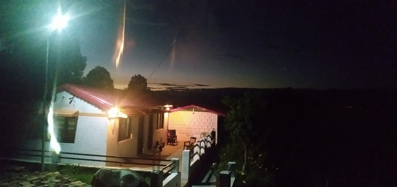 White peak homestay, Khirsu, Uttarakhand