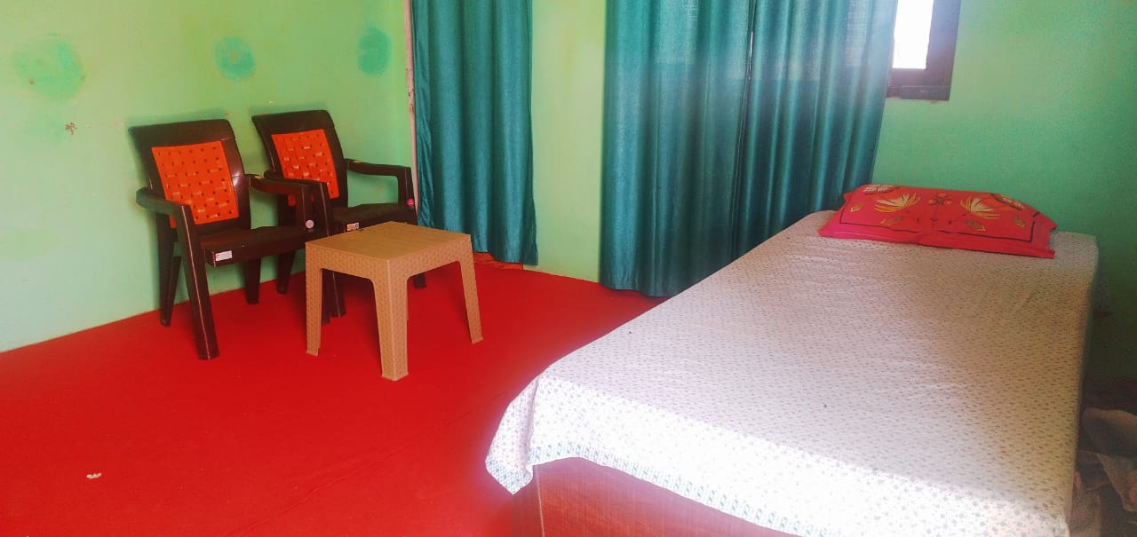 White peak homestay, Khirsu, Uttarakhand