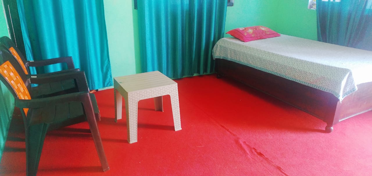 White peak homestay, Khirsu, Uttarakhand