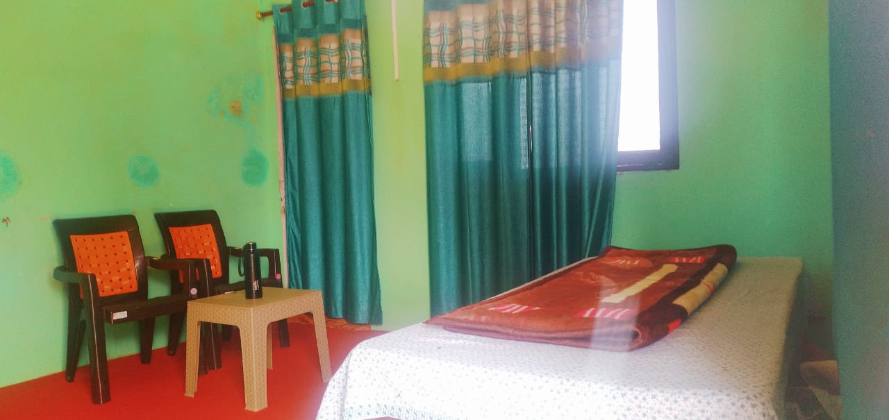 White peak homestay, Khirsu, Uttarakhand