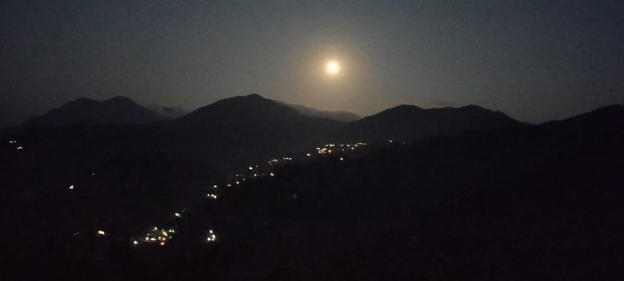 White peak homestay, Khirsu, Uttarakhand